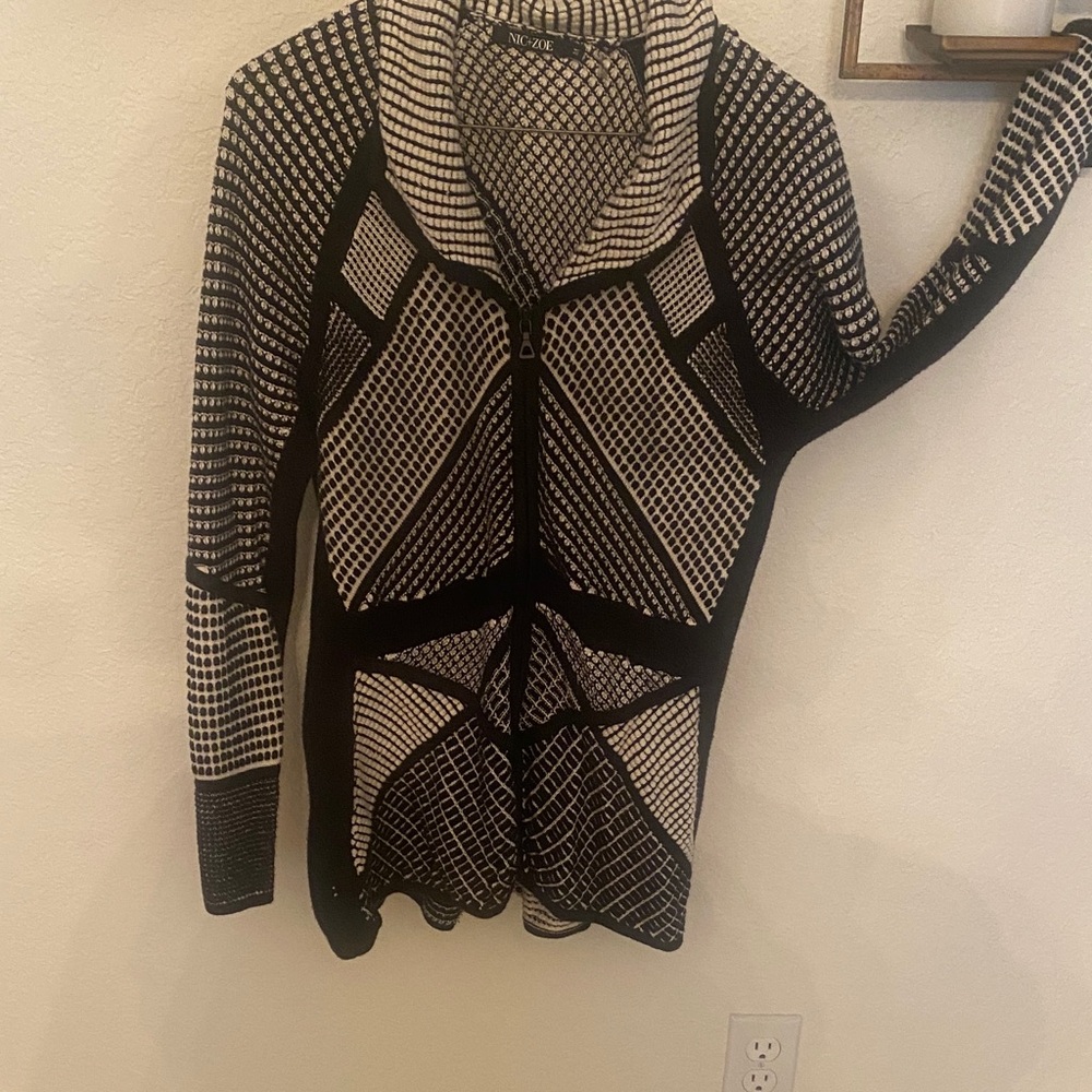 NIC+ZOE Black and White Patterned Cardigan